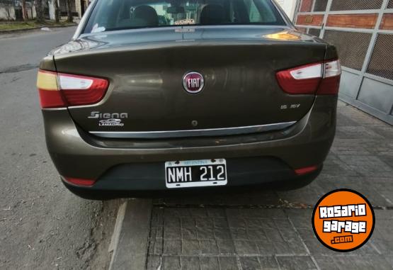 Autos - Fiat Grand Siena Essense 2014 GNC 152000Km - En Venta