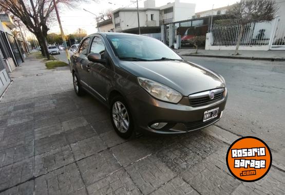Autos - Fiat Grand Siena Essense 2014 GNC 152000Km - En Venta