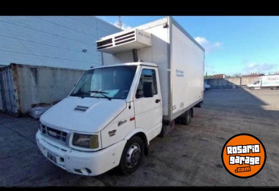 Camiones y Gr�as - Iveco daily con equipo de frio - En Venta