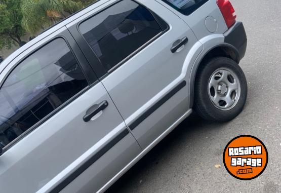 Autos - Ford 2009 2009 GNC 200000Km - En Venta