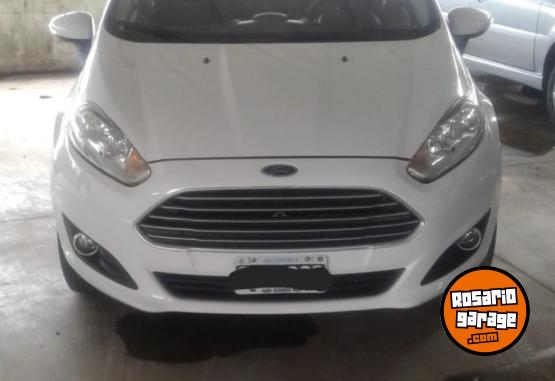 Autos - Ford FIESTA KINETC 2015 2015 Nafta 140000Km - En Venta