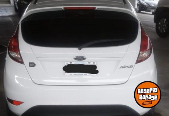 Autos - Ford FIESTA KINETC 2015 2015 Nafta 140000Km - En Venta