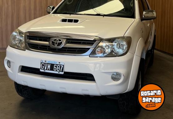 Camionetas - Toyota SW4 srv automática 4x4 2007 Diesel 340000Km - En Venta
