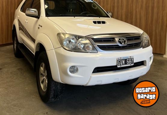Camionetas - Toyota SW4 srv automática 4x4 2007 Diesel 340000Km - En Venta