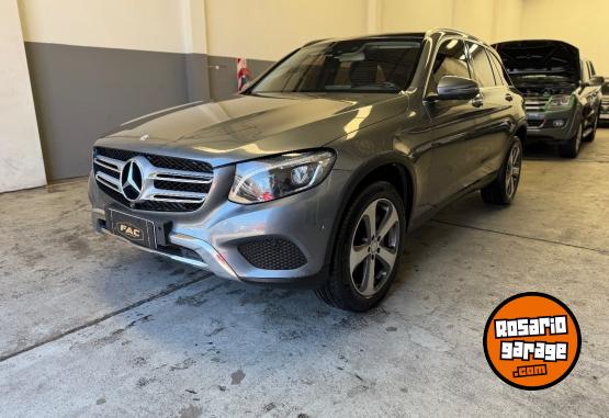 Camionetas - Mercedes Benz GLC 300 4matic 2017 Nafta 121000Km - En Venta