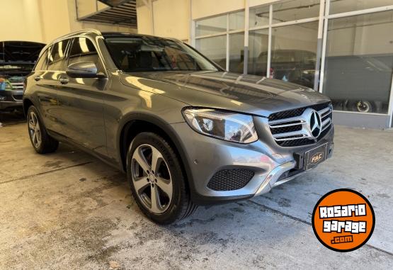Camionetas - Mercedes Benz GLC 300 4matic 2017 Nafta 121000Km - En Venta