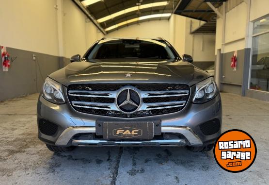 Camionetas - Mercedes Benz GLC 300 4matic 2017 Nafta 121000Km - En Venta