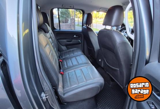 Camionetas - Volkswagen AMAROK HIGHLINE 2.0TD 4x4 2017 Diesel 129000Km - En Venta