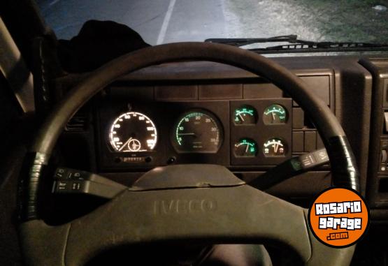 Camiones y Grúas - Iveco 170e22 chasis - En Venta