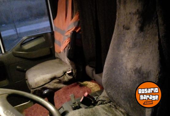 Camiones y Grúas - Iveco 170e22 chasis - En Venta