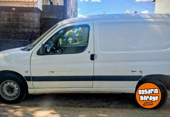 Utilitarios - Peugeot Partner 2012 GNC 1Km - En Venta