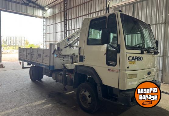 Camiones y Grúas - Vendo Ford 712 con hidrogrua - En Venta