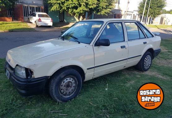 Autos - Ford Escort Ghia 1993 Nafta 555555Km - En Venta