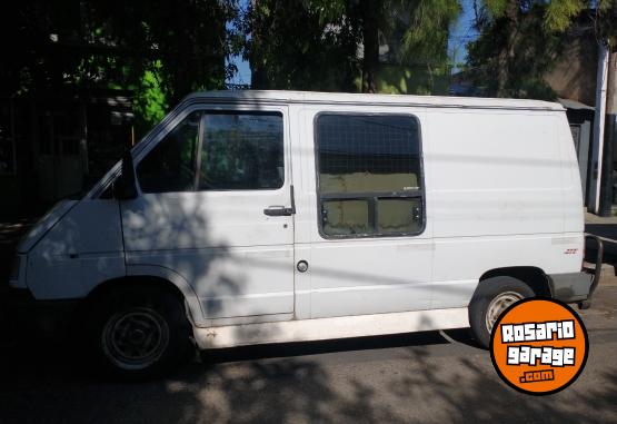 Utilitarios - Renault Trafic 1993 GNC 10Km - En Venta