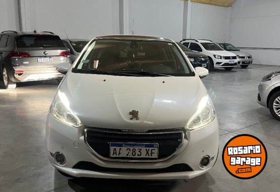 Autos - Peugeot 208 2016 Nafta 92000Km - En Venta