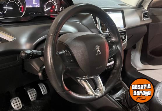 Autos - Peugeot 208 2016 Nafta 92000Km - En Venta
