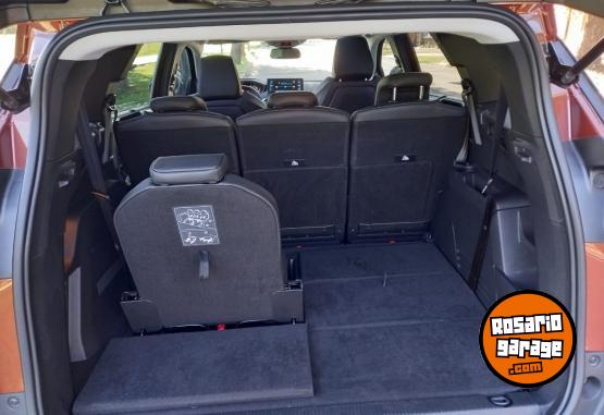 Autos - Peugeot 5008 ALLURE PLUS HDI 2023 Diesel 60000Km - En Venta