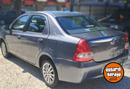 Autos - Toyota Etios 1.5 xls 2014 Nafta 90000Km - En Venta