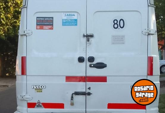 Camiones y Grúas - Titular vende Iveco 35.10 - En Venta
