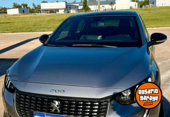 Autos - Peugeot 208 2023 Nafta 31800Km - En Venta