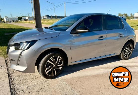 Autos - Peugeot 208 2023 Nafta 31800Km - En Venta