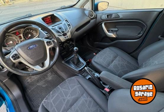 Autos - Ford Fiesta Titanium 2012 Nafta 110000Km - En Venta
