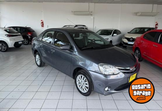 Autos - Toyota Etios XLS 2016 Nafta 124000Km - En Venta