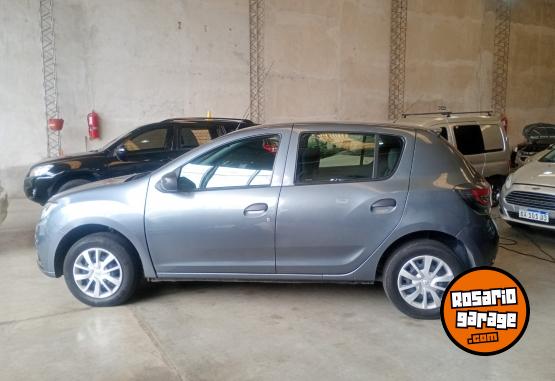 Autos - Renault Sandero 2023 Nafta 60000Km - En Venta
