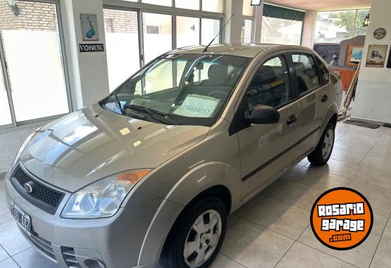 Autos - Ford Fiesta 2009 GNC 120000Km - En Venta