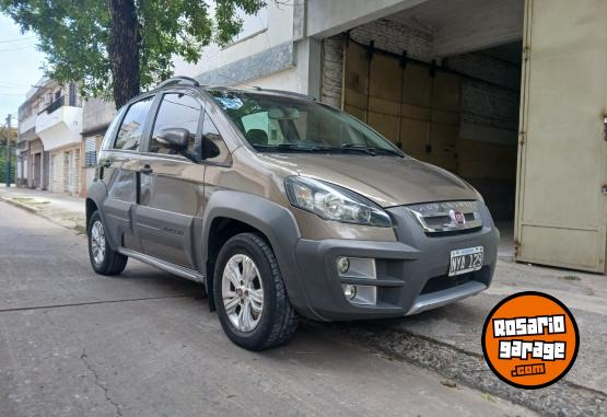 Autos - Fiat Idea Adventure 2014 GNC 90000Km - En Venta