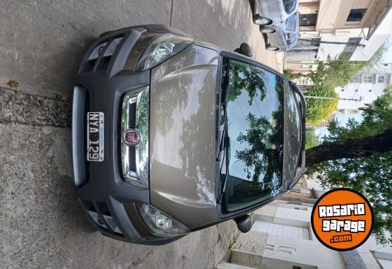 Autos - Fiat Idea Adventure 2014 GNC 90000Km - En Venta