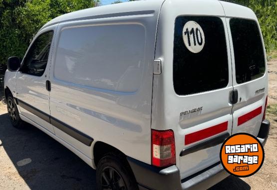 Utilitarios - Peugeot 2012 2012 Diesel 148000Km - En Venta