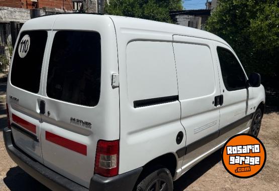 Utilitarios - Peugeot 2012 2012 Diesel 148000Km - En Venta