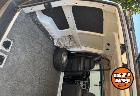 Utilitarios - Peugeot 2012 2012 Diesel 148000Km - En Venta