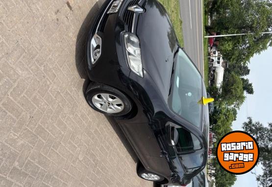 Autos - Renault Logan 1.6 16 2014 GNC 180000Km - En Venta