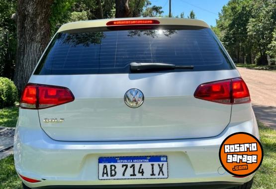 Autos - Volkswagen GOLF 2017 Nafta 75600Km - En Venta