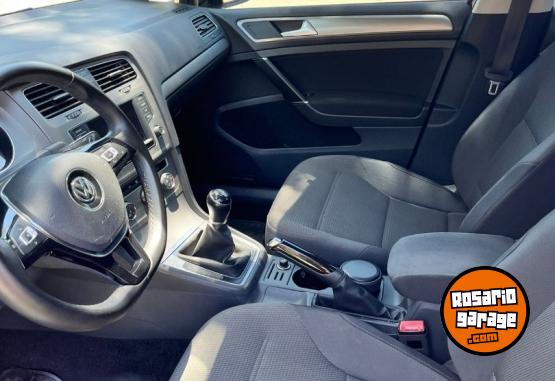 Autos - Volkswagen GOLF 2017 Nafta 75600Km - En Venta