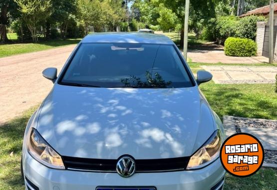 Autos - Volkswagen GOLF 2017 Nafta 75600Km - En Venta