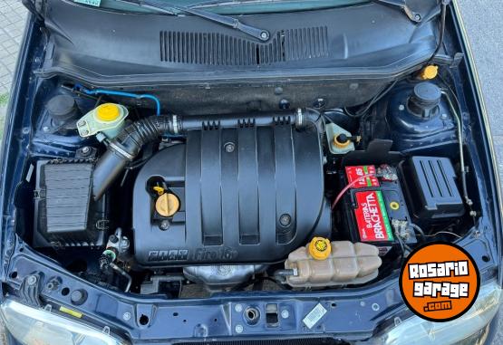 Autos - Fiat Palio 2004 Nafta 225000Km - En Venta