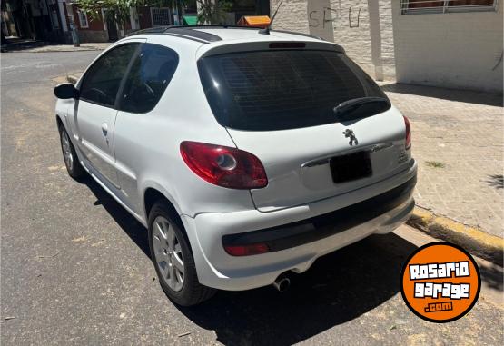 Autos - Peugeot 207 3p xt full 2011 Diesel 130000Km - En Venta