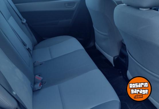 Autos - Toyota 1.8 xei pa kcvr l/14 2015 Nafta 83000Km - En Venta