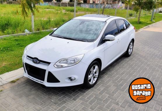 Autos - Ford FOCUS SE PLUS 2014 Nafta 140000Km - En Venta