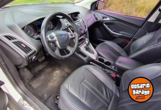 Autos - Ford FOCUS SE PLUS 2014 Nafta 140000Km - En Venta