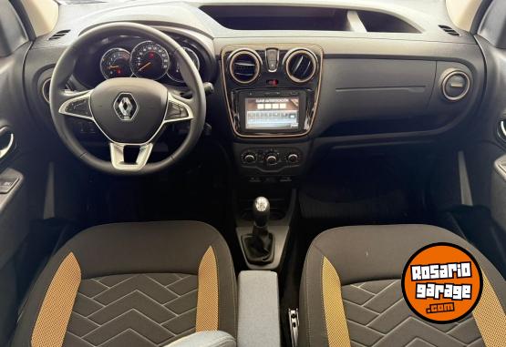 Utilitarios - Renault Kangoo Stepway 1.6 2025 Nafta 0Km - En Venta