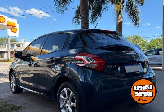 Autos - Peugeot 208 2016 Nafta 105000Km - En Venta