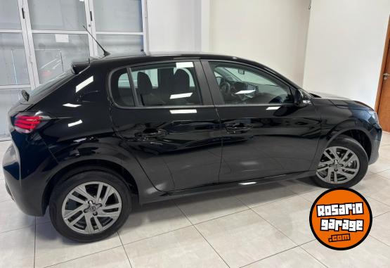 Autos - Peugeot 208 ALLURE AT 2025 Nafta 7200Km - En Venta