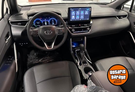 Autos - Toyota COROLLA CROSS SEG 1.8 HV 2025 Electrico / Hibrido 0Km - En Venta