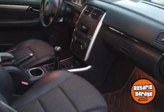 Autos - Mercedes Benz B180 2011 Nafta 145000Km - En Venta