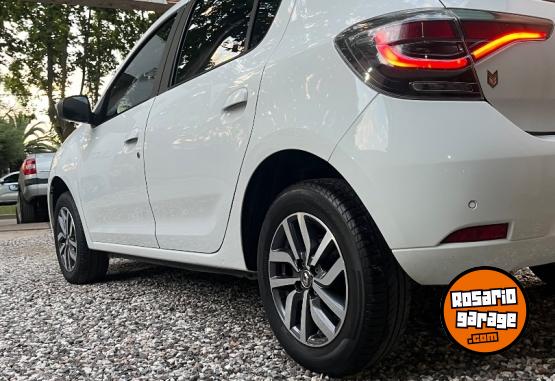 Autos - Renault Sandero Intence 2022 Nafta 40000Km - En Venta