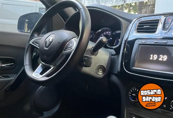 Autos - Renault Sandero Intence 2022 Nafta 40000Km - En Venta